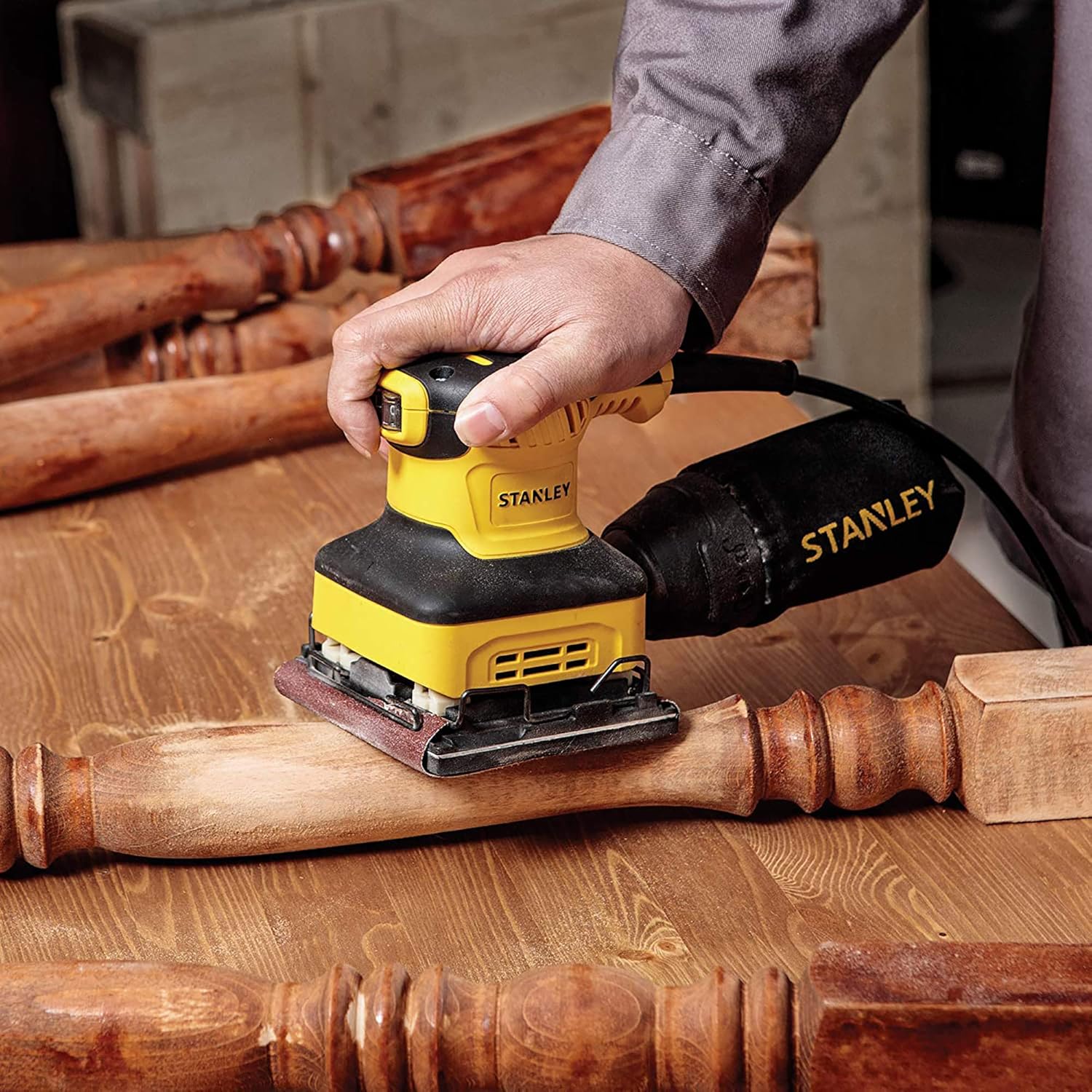 Stanley SS24-IN 240W, 14 Corded Electric Sheet Sander (Yellow and Black) - Image 4