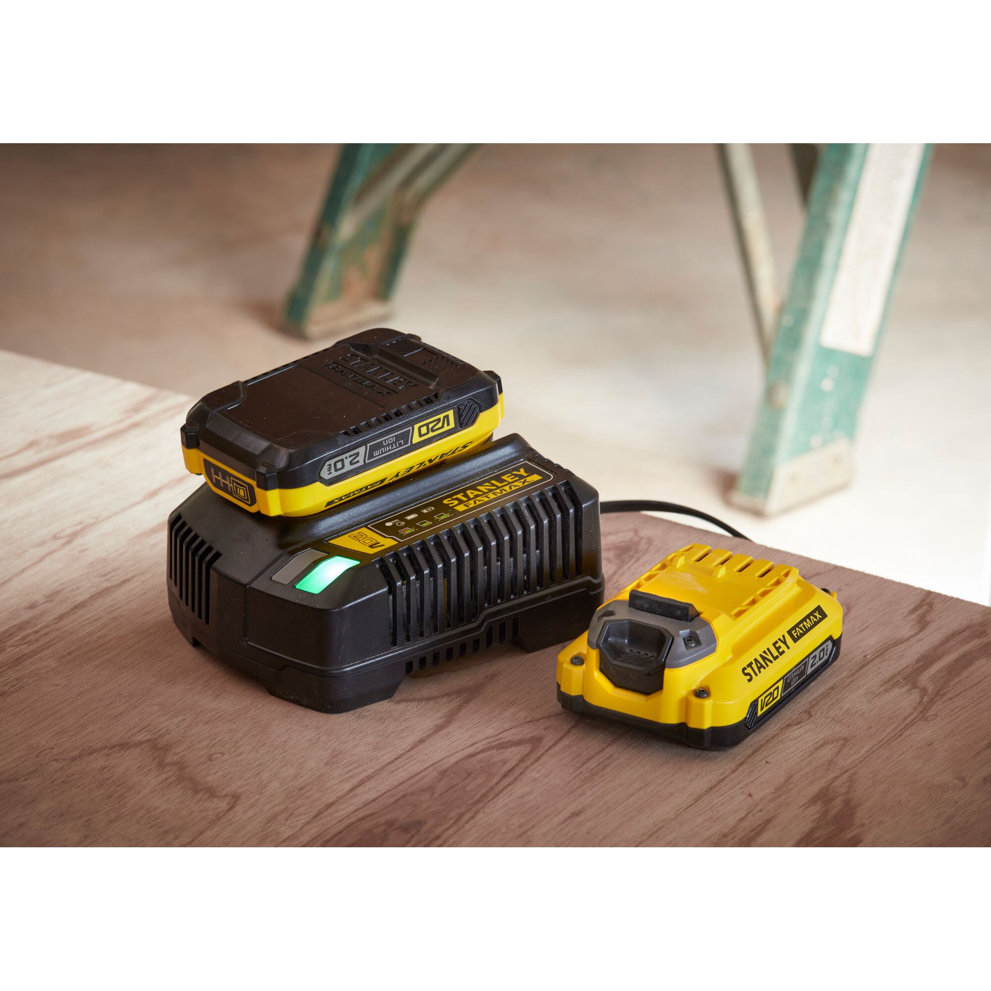 STANLEY SC200-B1 20V 2A Charger - Image 3